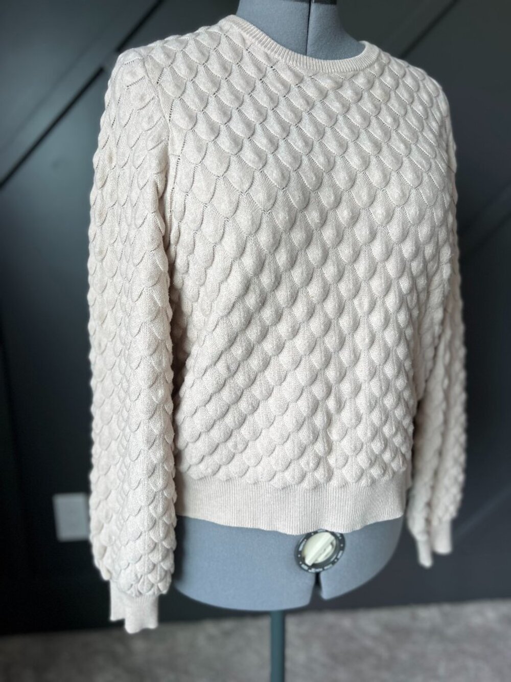 Contemporaine 3D patterned knit sweater in cream